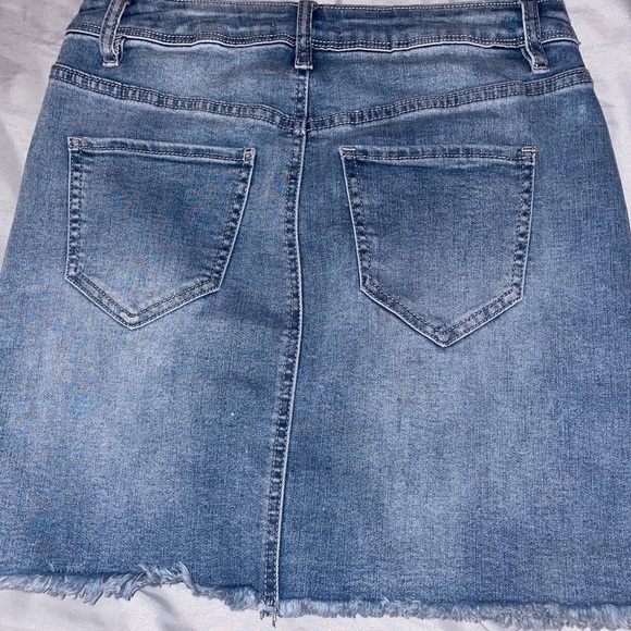 Denim skirt - Picture 2 of 2